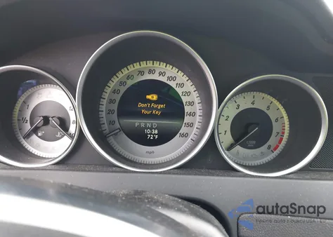 2014 Mercedes-Benz C 300 Sport 4Matic z USA, uszkodzony, nr VIN WDDGF8AB3EA922202